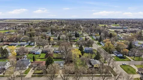 1109 9th Street N Moorhead MN 56560