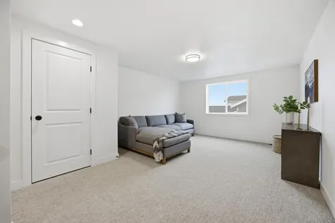 6284 85th Avenue S Horace ND 58047