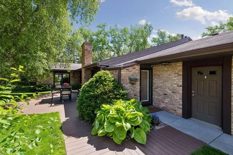 1151 Black Oaks Lane N Plymouth MN 55447