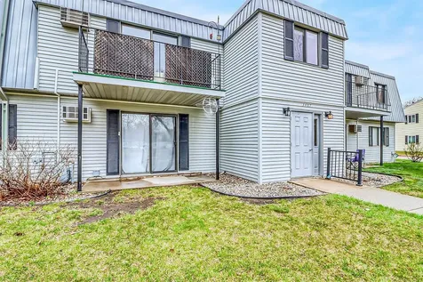 3407 Cherry Lane N Fargo ND 58102