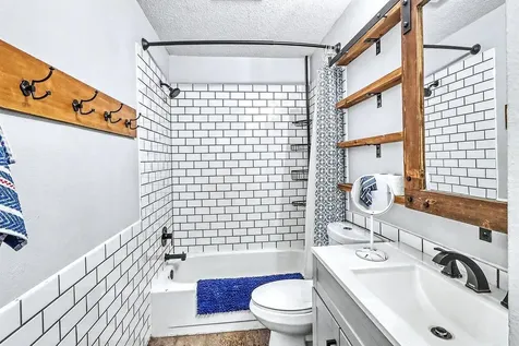3407 Cherry Lane N Fargo ND 58102