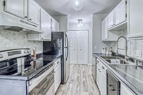 3407 Cherry Lane N Fargo ND 58102