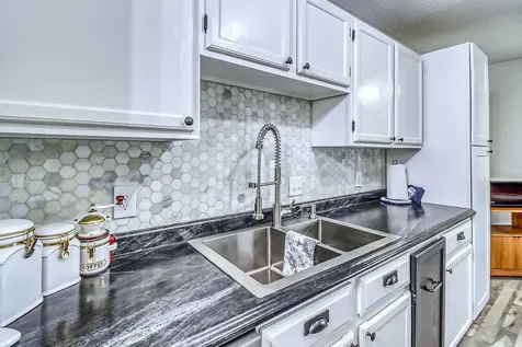 3407 Cherry Lane N Fargo ND 58102