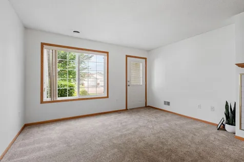 6276 158th Street W Apple Valley MN 55124