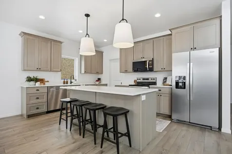 979 61st Avenue W West Fargo ND 58078