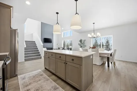 979 61st Avenue W West Fargo ND 58078