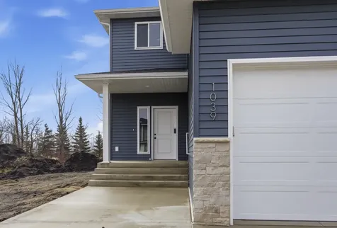 979 61st Avenue W West Fargo ND 58078