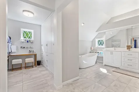 700 62nd Avenue N Moorhead MN 56560