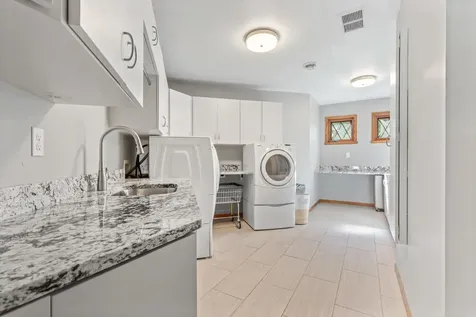 700 62nd Avenue N Moorhead MN 56560