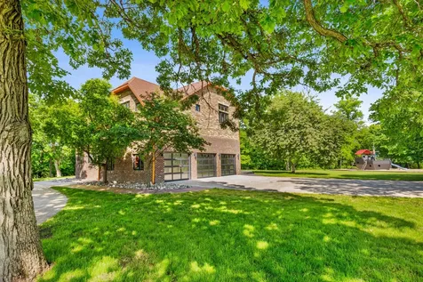 700 62nd Avenue N Moorhead MN 56560