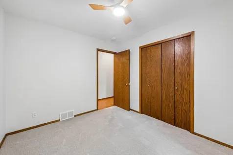 4860 Kingsberry Lane Minnetonka MN 55345