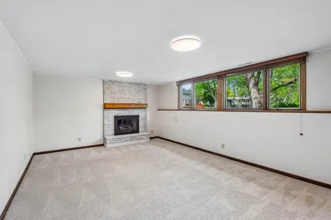 4860 Kingsberry Lane Minnetonka MN 55345
