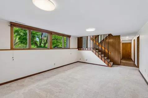 4860 Kingsberry Lane Minnetonka MN 55345
