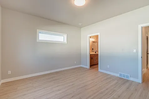 5846 James Drive W West Fargo ND 58078