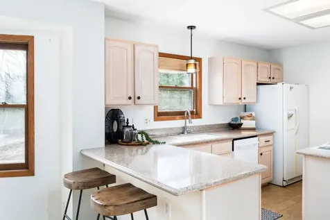 1504 Minneapolis Avenue Duluth MN 55803