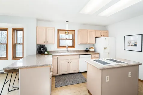 1504 Minneapolis Avenue Duluth MN 55803