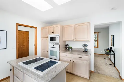 1504 Minneapolis Avenue Duluth MN 55803
