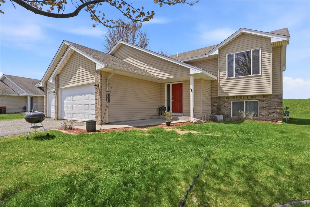 524 Frankfort Way Waverly MN 55390