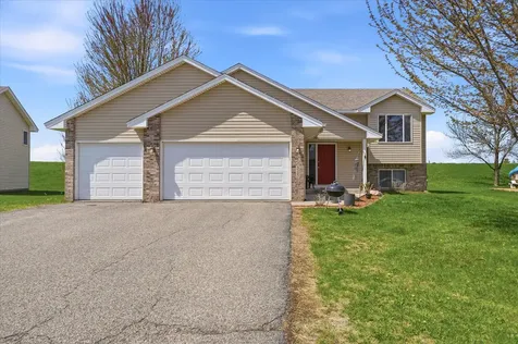 524 Frankfort Way Waverly MN 55390