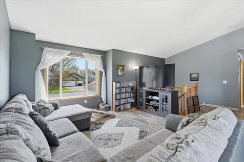 524 Frankfort Way Waverly MN 55390