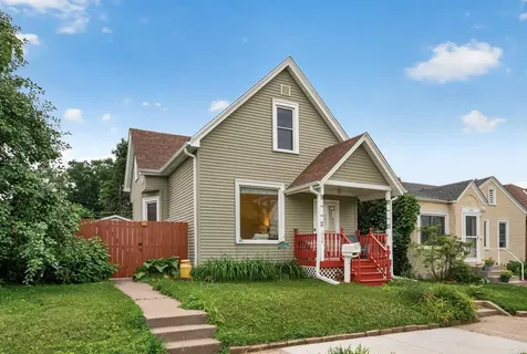 1008 Cook Avenue E Saint Paul MN 55106