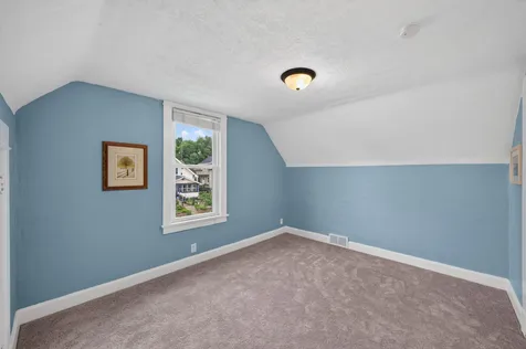 1008 Cook Avenue E Saint Paul MN 55106