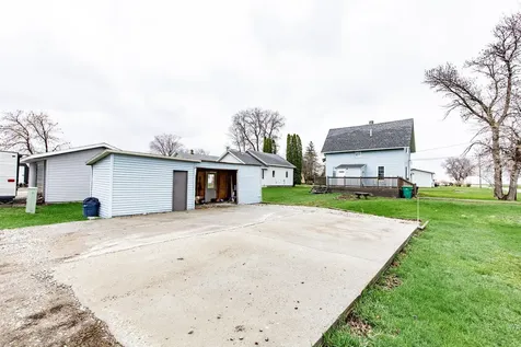 182 3rd Street N Casselton ND 58012