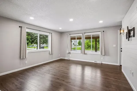 224 37th Avenue N Saint Cloud MN 56303