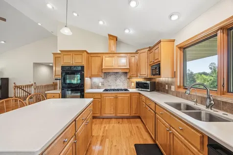1856 County Road 37 NE Buffalo MN 55313