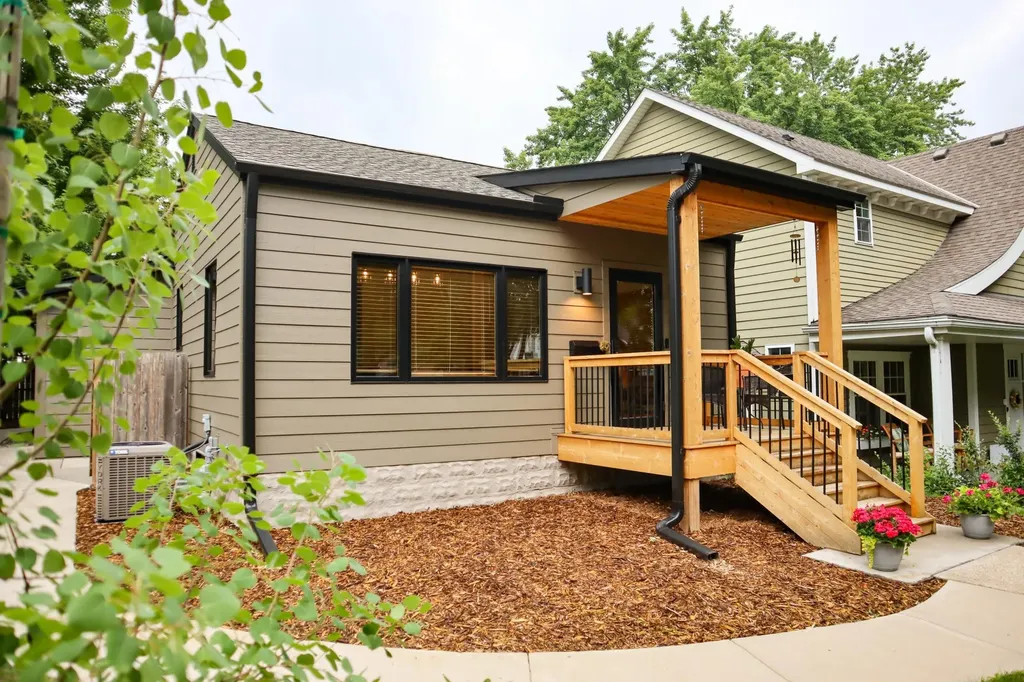 5344 Chowen Avenue S Minneapolis MN 55410