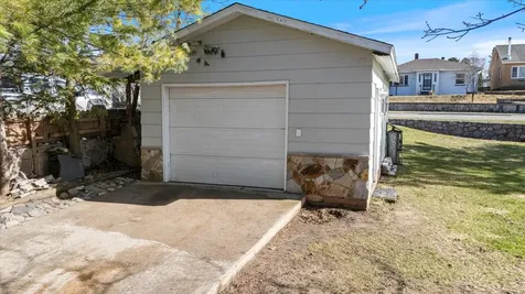 429 S 4th Avenue E Ely MN 55731