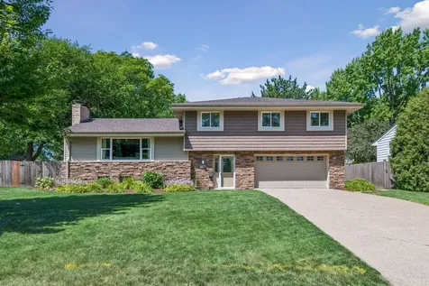 7116 Bristol Boulevard Edina MN 55435