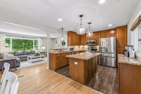 7116 Bristol Boulevard Edina MN 55435