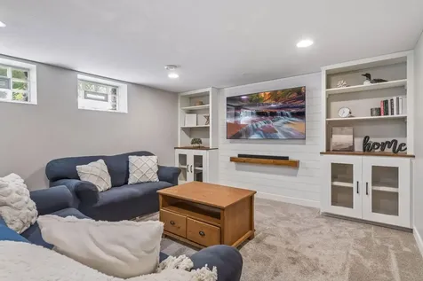 7116 Bristol Boulevard Edina MN 55435