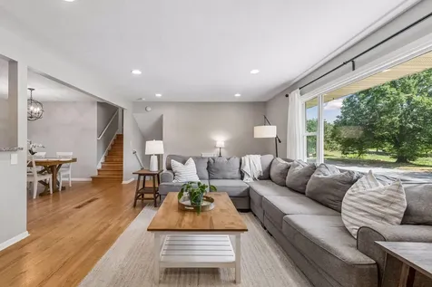 7116 Bristol Boulevard Edina MN 55435