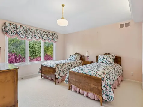 25 Bello Drive Edina MN 55439