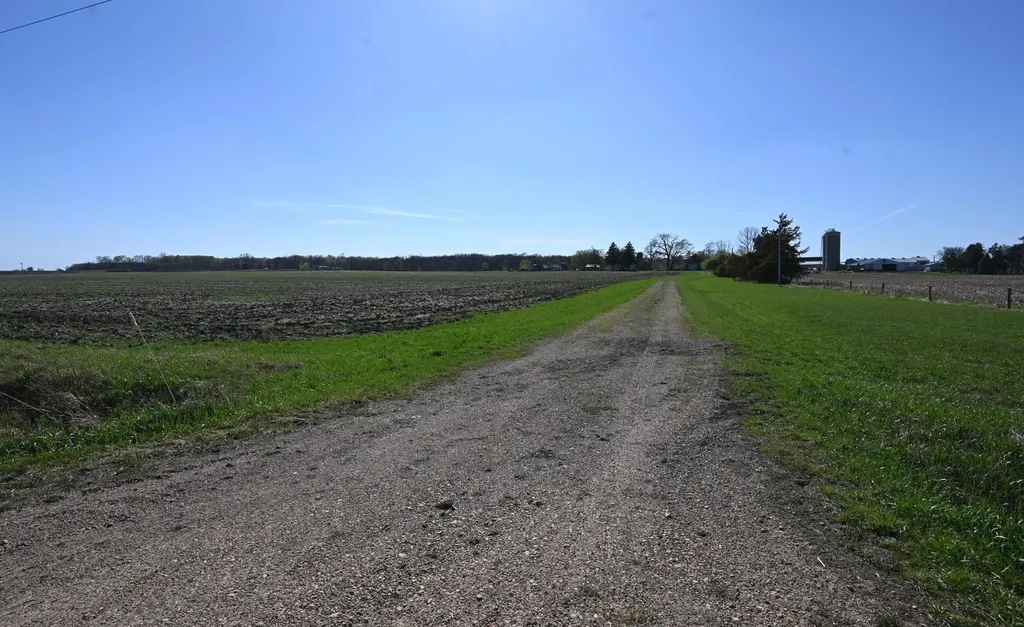 33758 171st Road Montgomery MN 56069