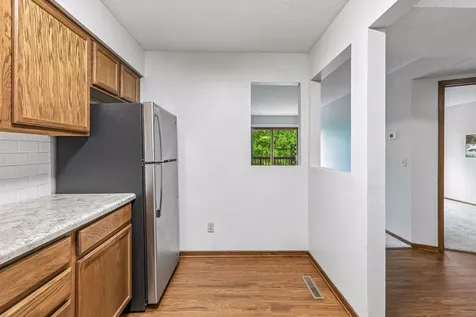 4165 Hilltop Point Eagan MN 55123