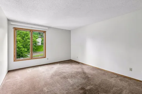 4165 Hilltop Point Eagan MN 55123