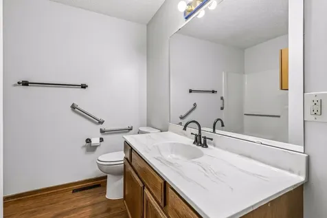 4165 Hilltop Point Eagan MN 55123