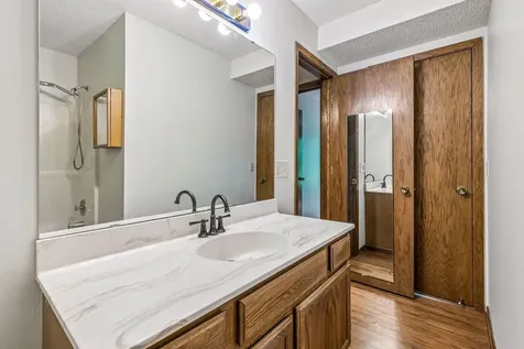 4165 Hilltop Point Eagan MN 55123