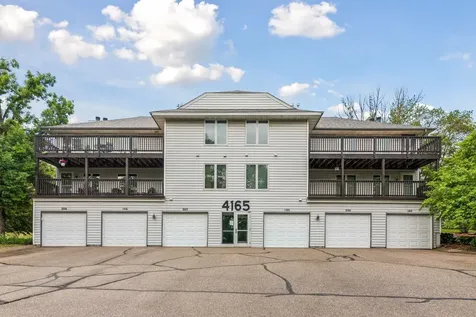 4165 Hilltop Point Eagan MN 55123