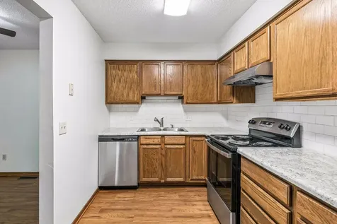 4165 Hilltop Point Eagan MN 55123
