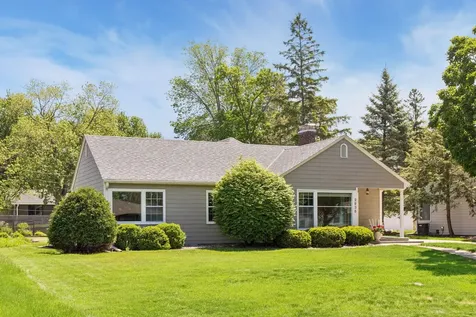 2936 Quail Avenue N Golden Valley MN 55422