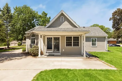 2936 Quail Avenue N Golden Valley MN 55422