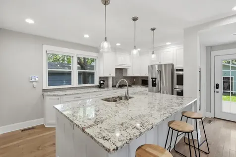 1350 Laurel Avenue Saint Paul MN 55104