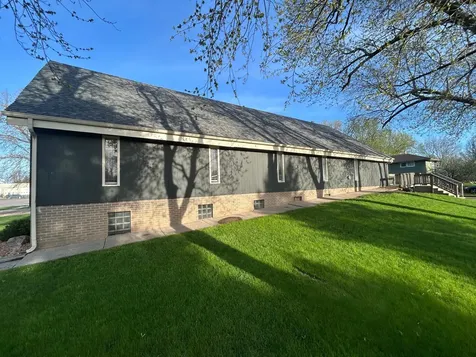 627 Clary Street Worthington MN 56187