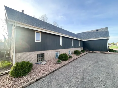 627 Clary Street Worthington MN 56187
