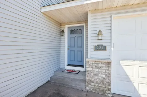 721 Horseshoe Lane Braham MN 55006