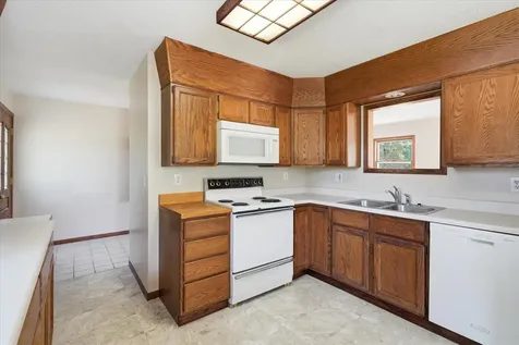 10050 Palm Street NW Coon Rapids MN 55433